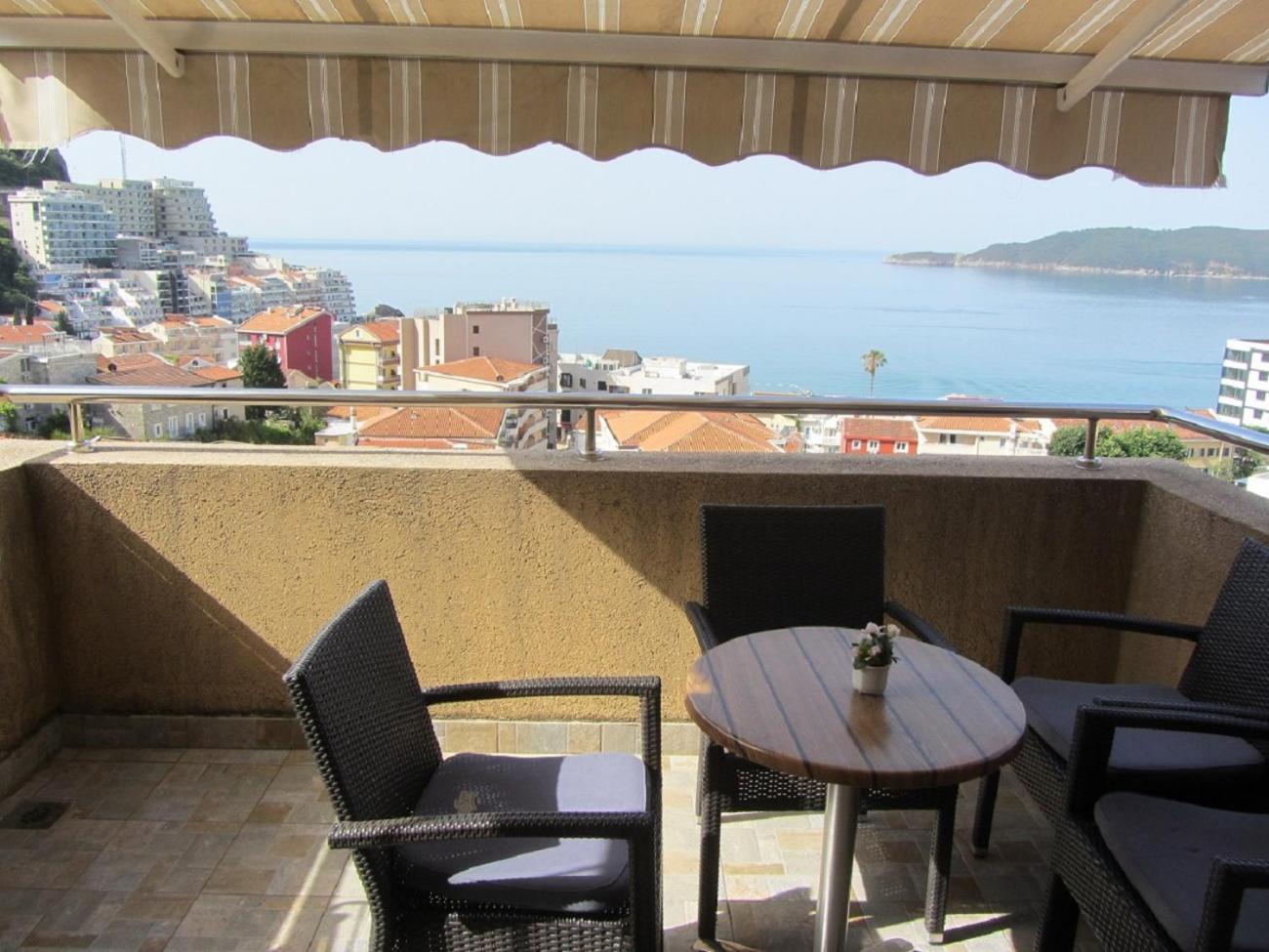 Cernogoriya Voyage Apartment Rafajlovići Exterior photo